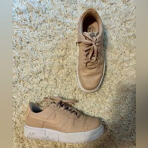 Nike Air Force One Pixels